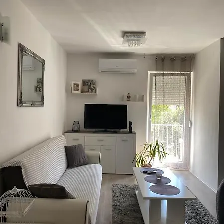 Prekrasan “marko” Sa Dvije Sobe Διαμέρισμα *
