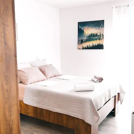 Prekrasan “marko” Sa Dvije Sobe Appartement