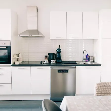 Prekrasan “marko” Sa Dvije Sobe Apartamento *
